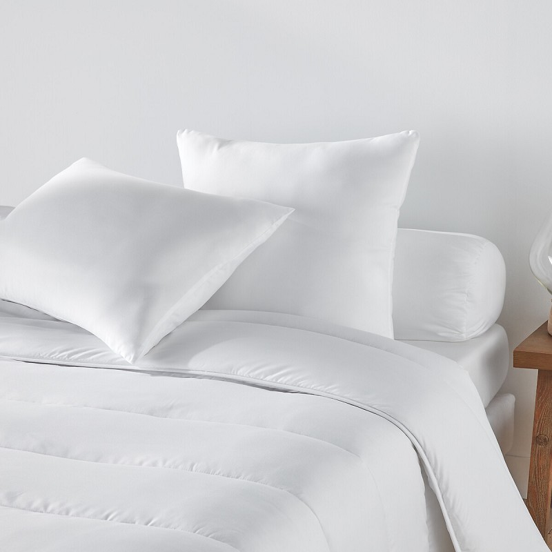 Almohada de Fibra 50X70 cm Peso de 900 Gr Tejido Microfibra Especial Hotel