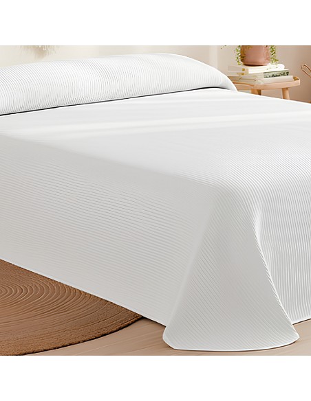 Colcha Piqué Hotel de Rayas Blanca en Relieve