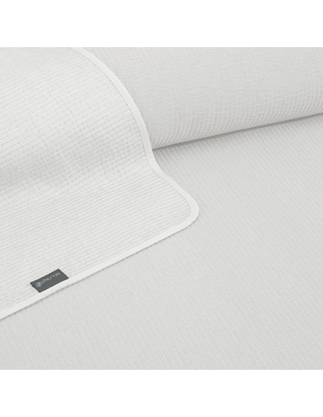 Colcha Piqué Hotel de Rayas Blanca en Relieve